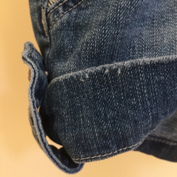 Miss Me Low Rise Distressed Jean Shorts - Picture 6 of 11